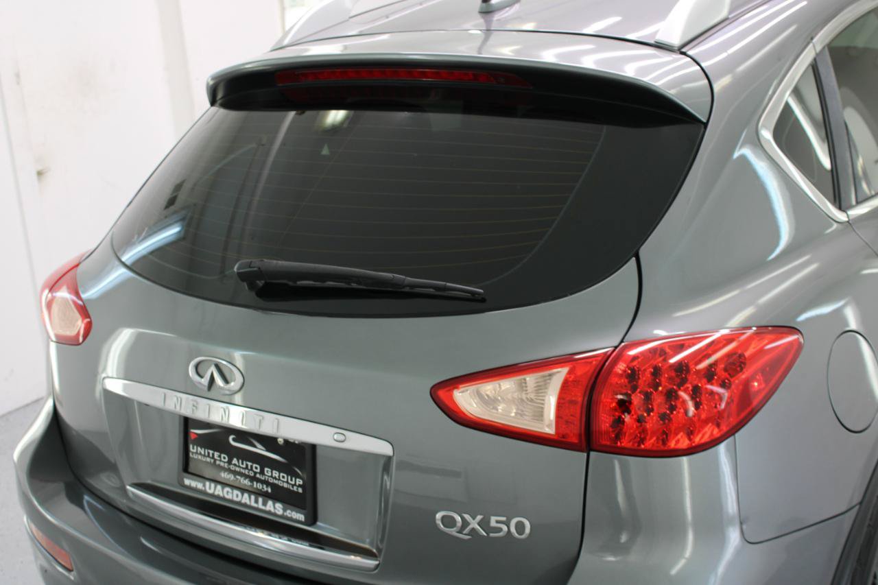 Used 2016 INFINITI QX50 AWD w/ Premium Plus Package image 18