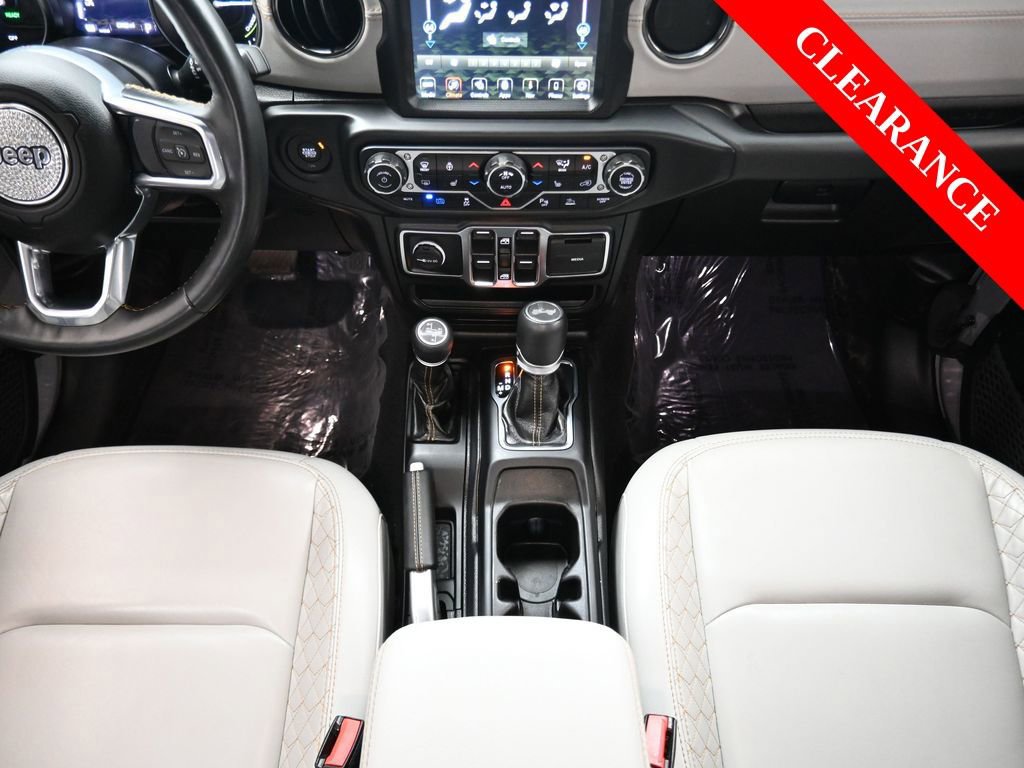 Used 2022 Jeep Wrangler Unlimited Sahara image 32
