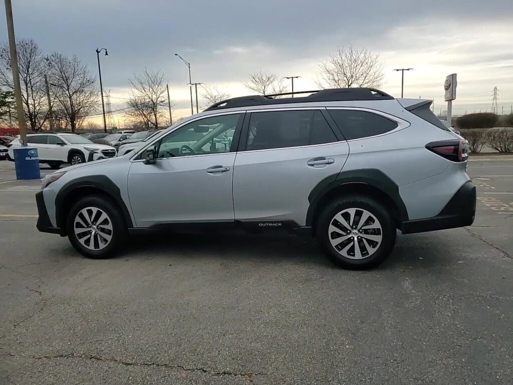 Certified 2024 Subaru Outback Premium image 11