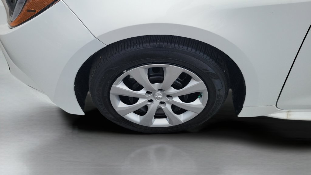 Used 2024 Toyota Corolla LE FWD image 10