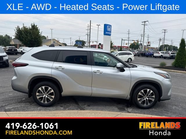 Used 2024 Toyota Highlander XLE AWD/4WD image 6