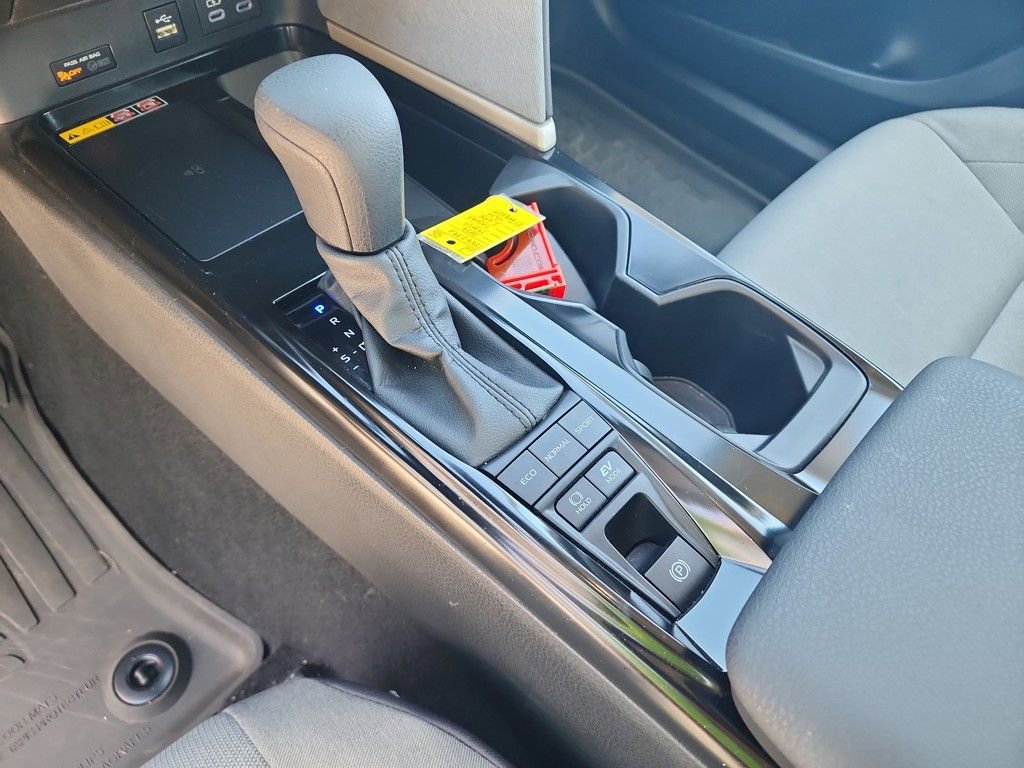 Certified 2025 Toyota Camry LE w/ Convenience Package image 10