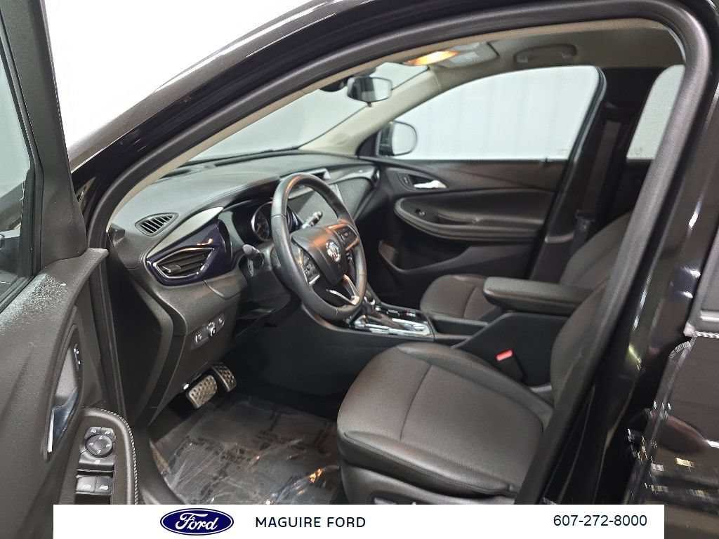 Used 2023 Buick Encore GX Select w/ Sport Touring Package AWD/4WD image 31