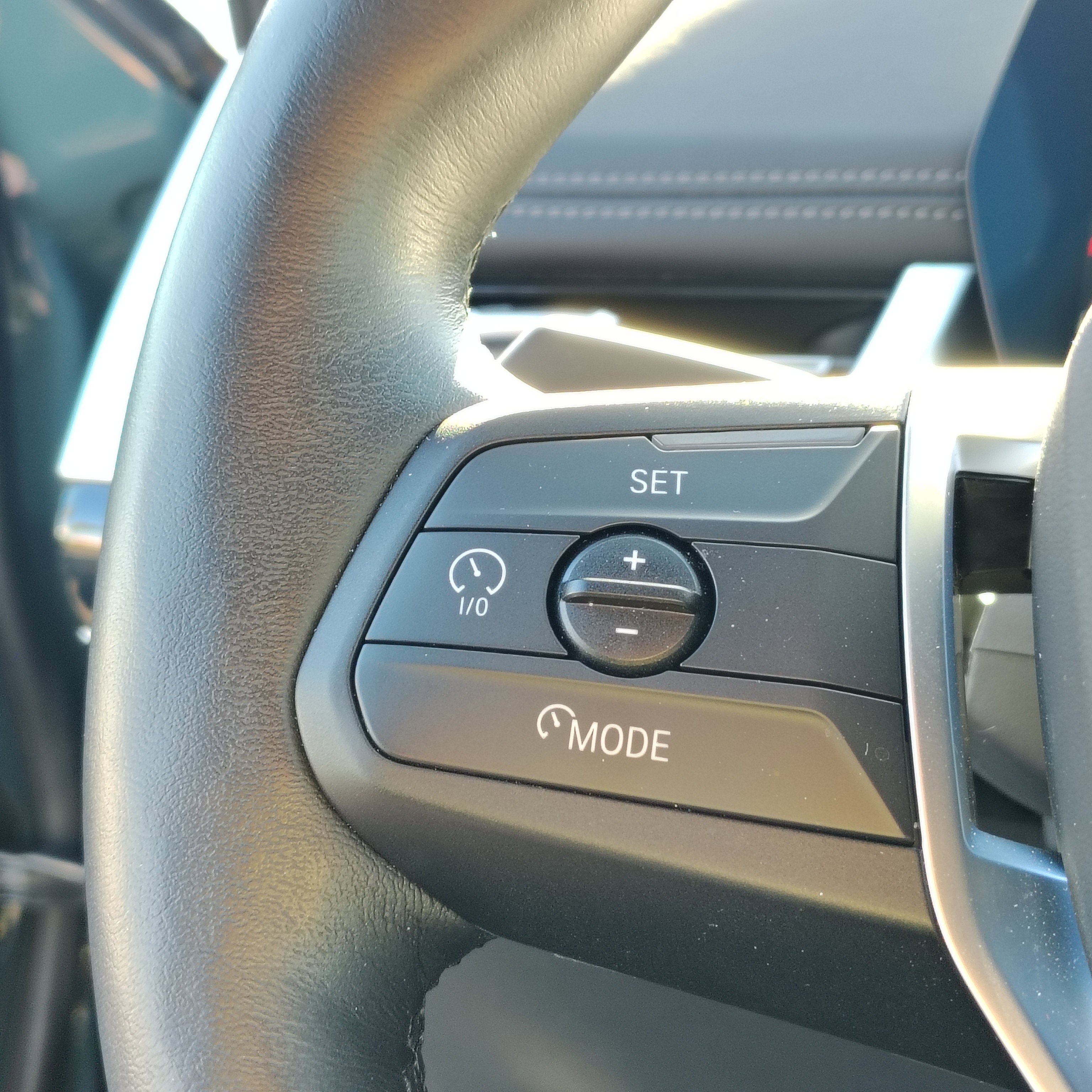 Used 2025 BMW X1 xDrive28i w/ Convenience Package image 31