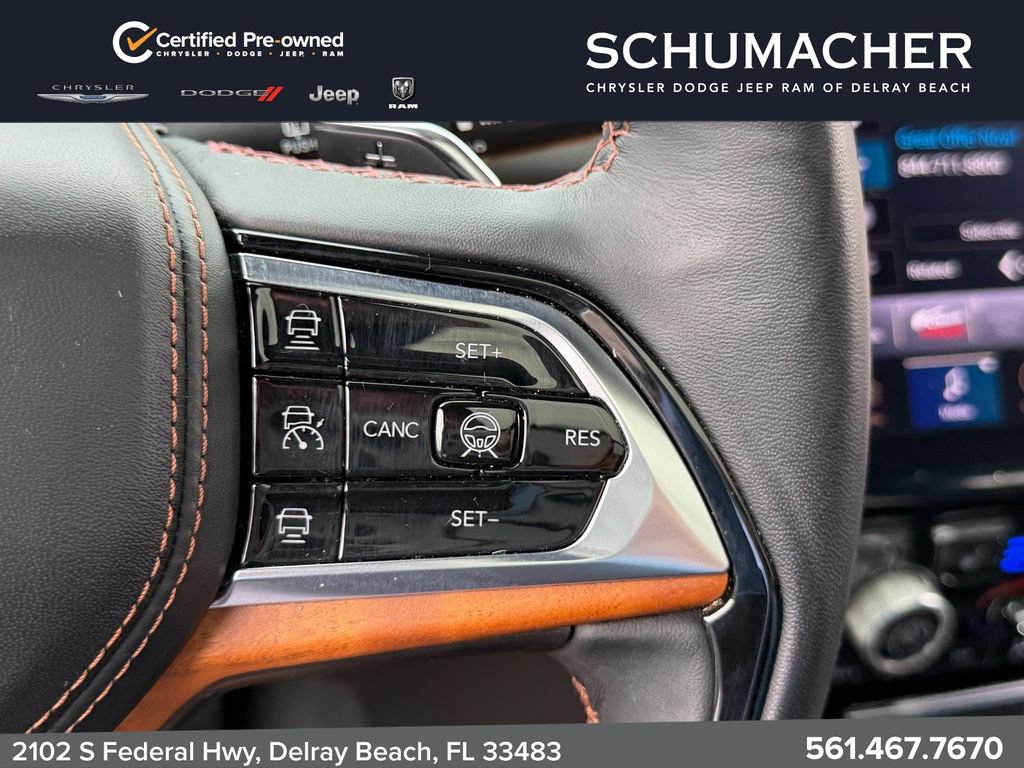 Used 2023 Jeep Grand Cherokee L Summit AWD/4WD image 29