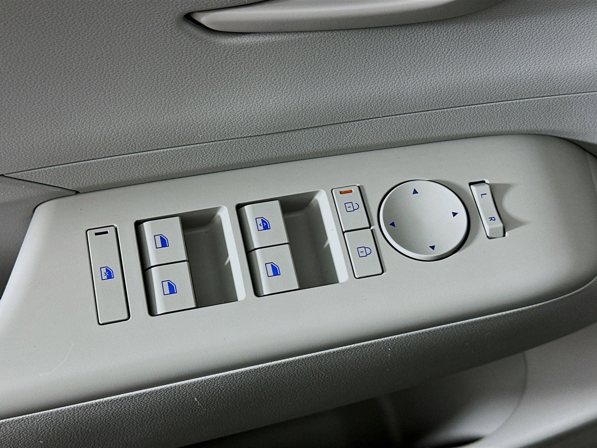 Used 2024 Hyundai Kona SEL image 15