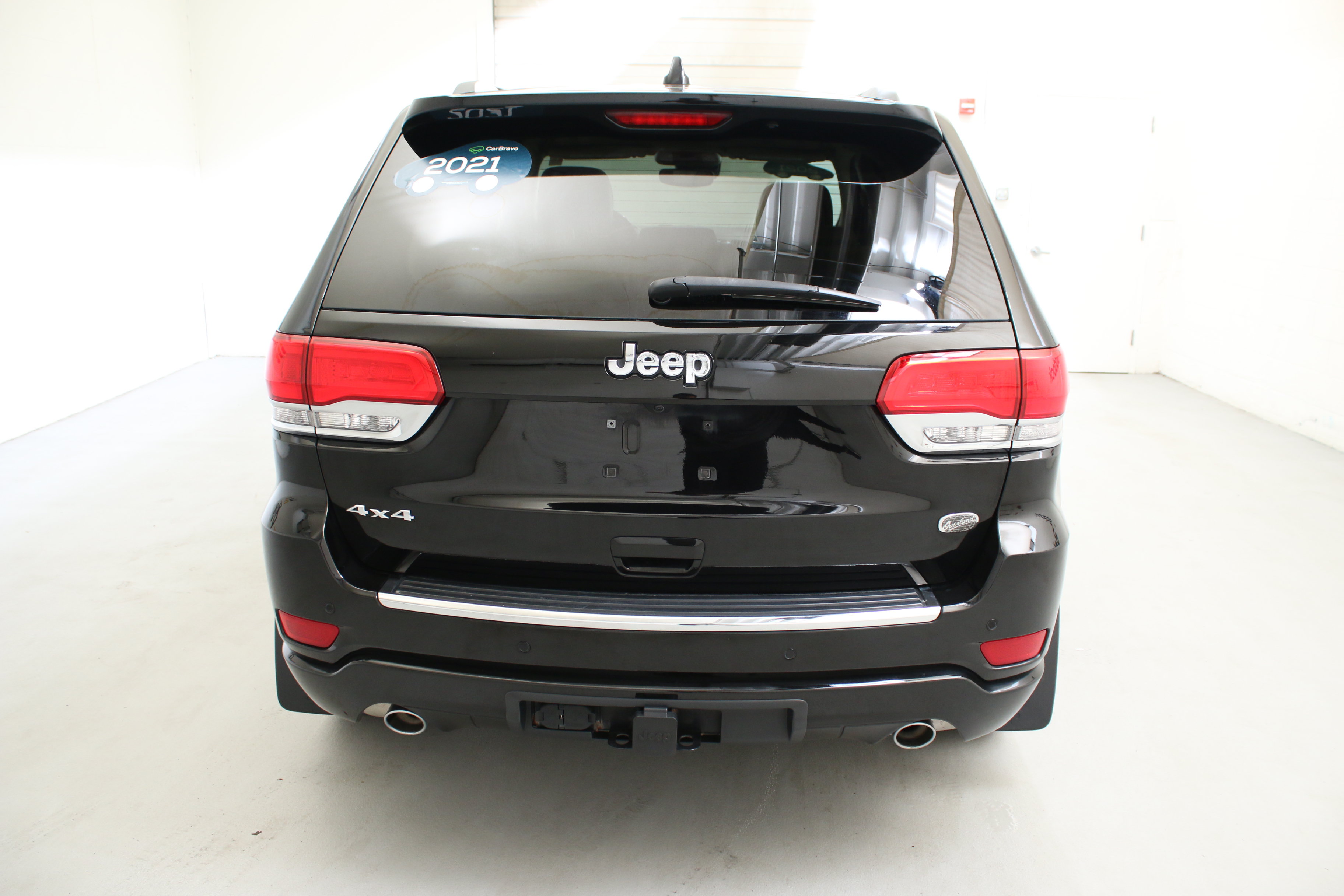 Used 2021 Jeep Grand Cherokee Overland AWD/4WD image 8