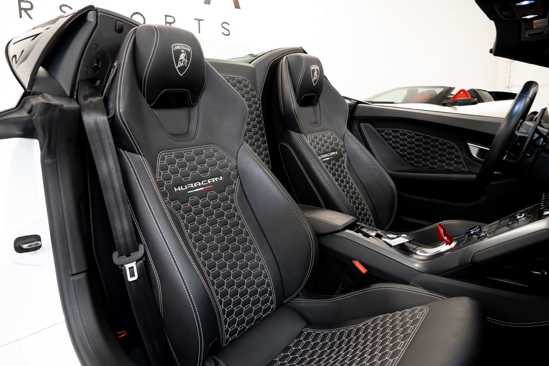 Used 2017 Lamborghini Huracan LP 580-2 image 21