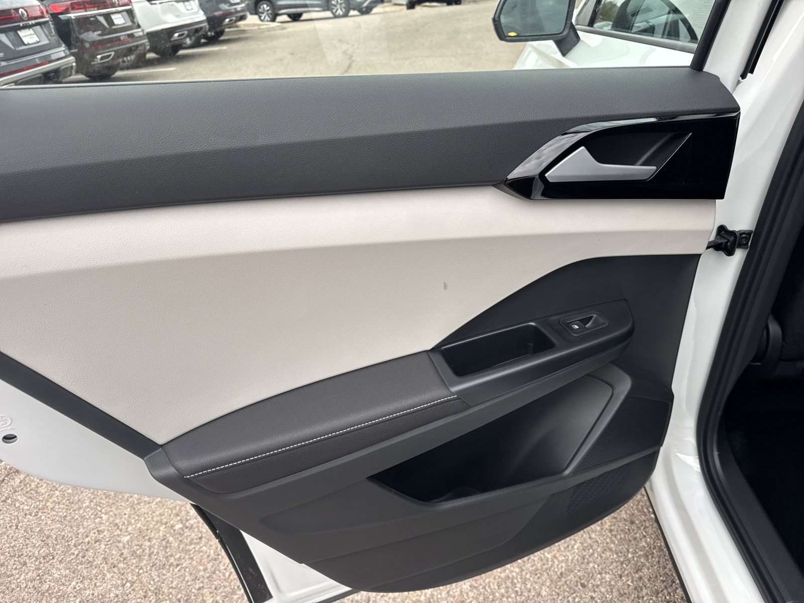 New 2026 Volkswagen Taos S image 18