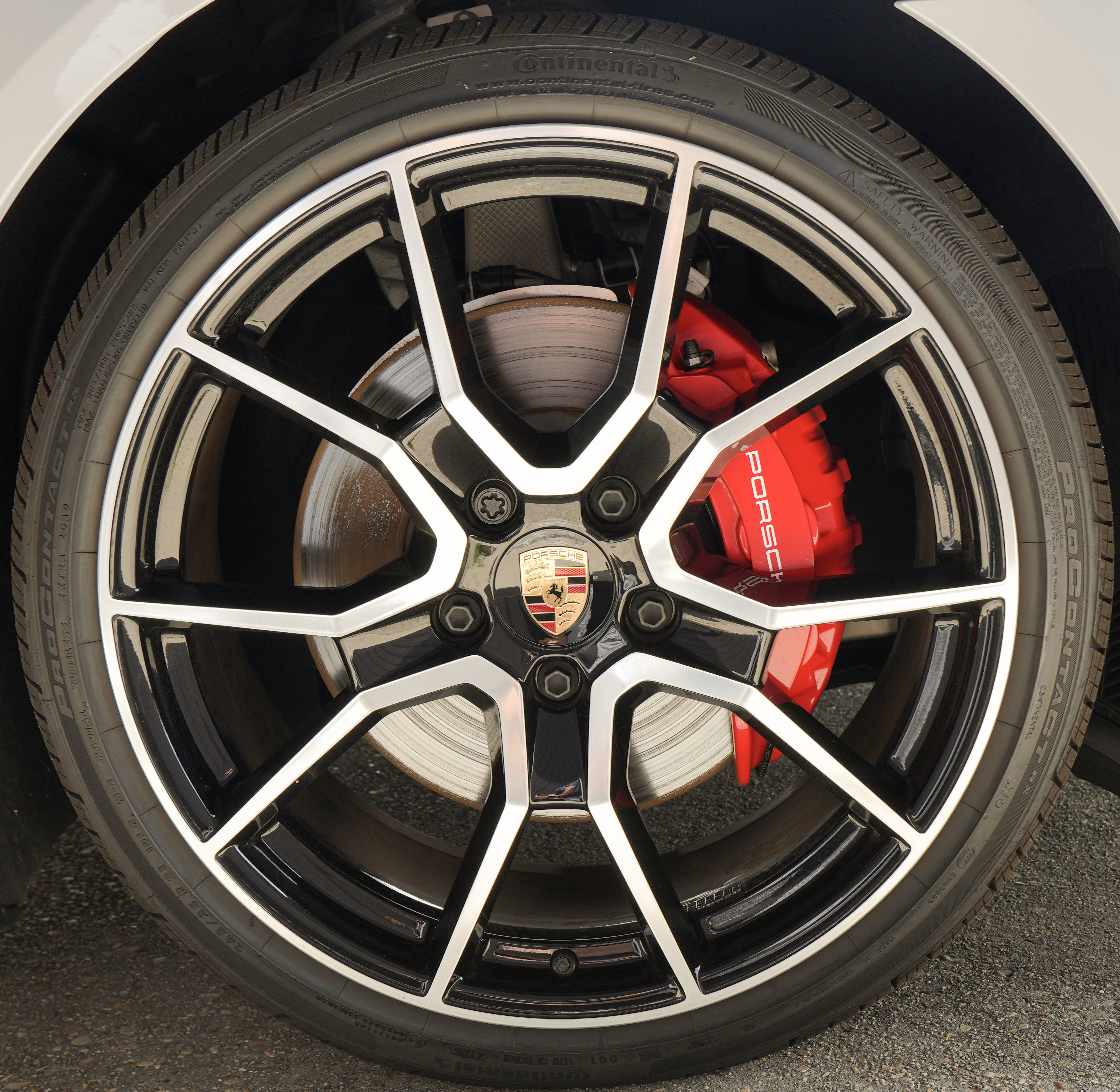 New 2026 Porsche Taycan 4S AWD/4WD image 11