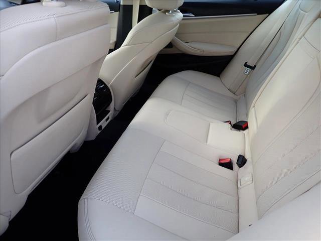 Used 2022 BMW 530e xDrive 530e xDrive w/ Premium Package image 5