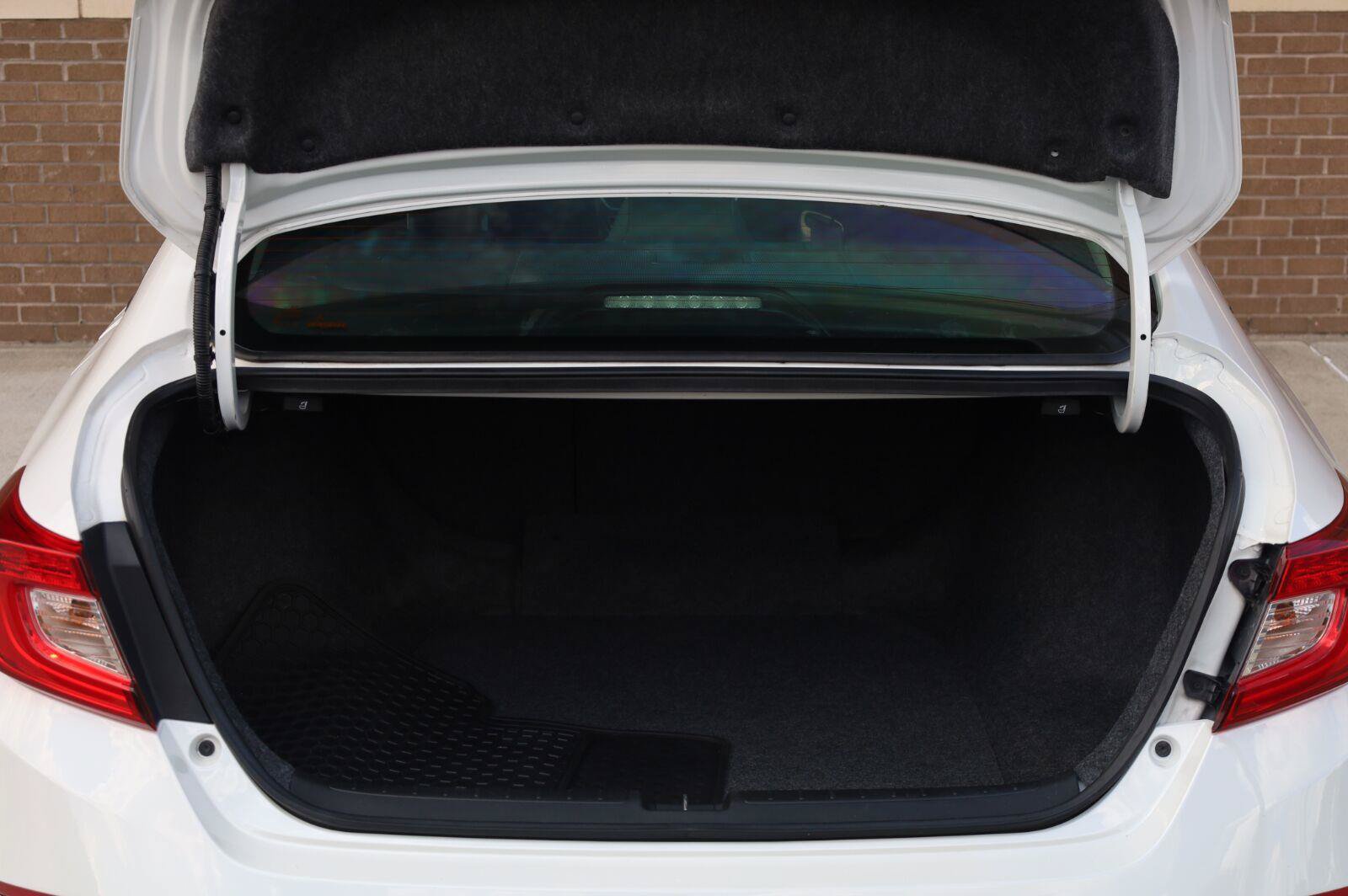Used 2019 Honda Accord EX image 13