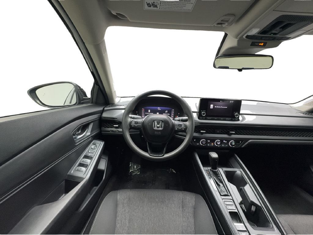 Used 2025 Honda Accord SE image 19