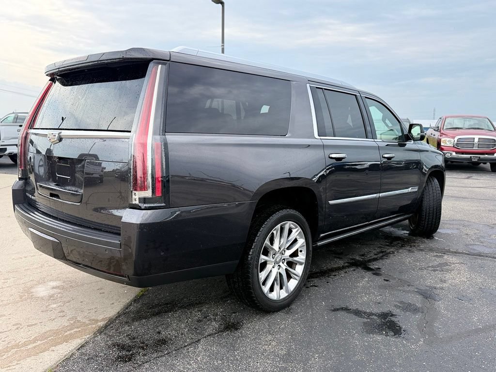 Used 2018 Cadillac Escalade ESV Platinum AWD/4WD image 2