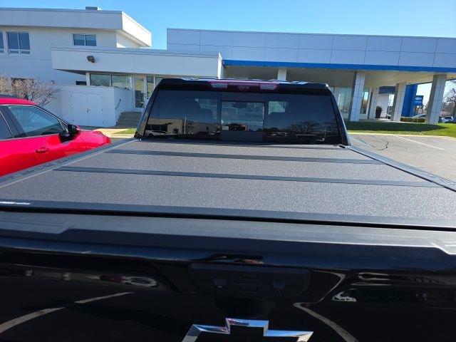 Used 2025 Chevrolet Silverado 1500 High Country w/ Midnight Edition AWD/4WD image 9