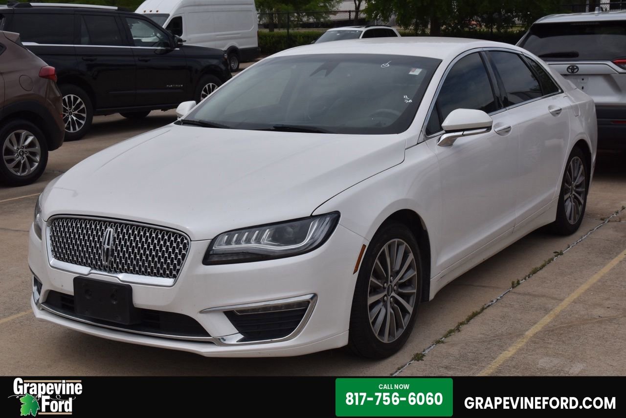 Used 2019 Lincoln MKZ Premiere image 1