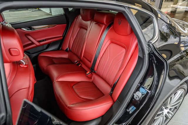 Used 2018 Maserati Quattroporte S GranLusso Q4 image 19