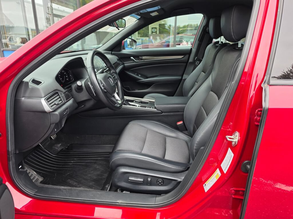 Certified 2018 Honda Accord Sport image 20