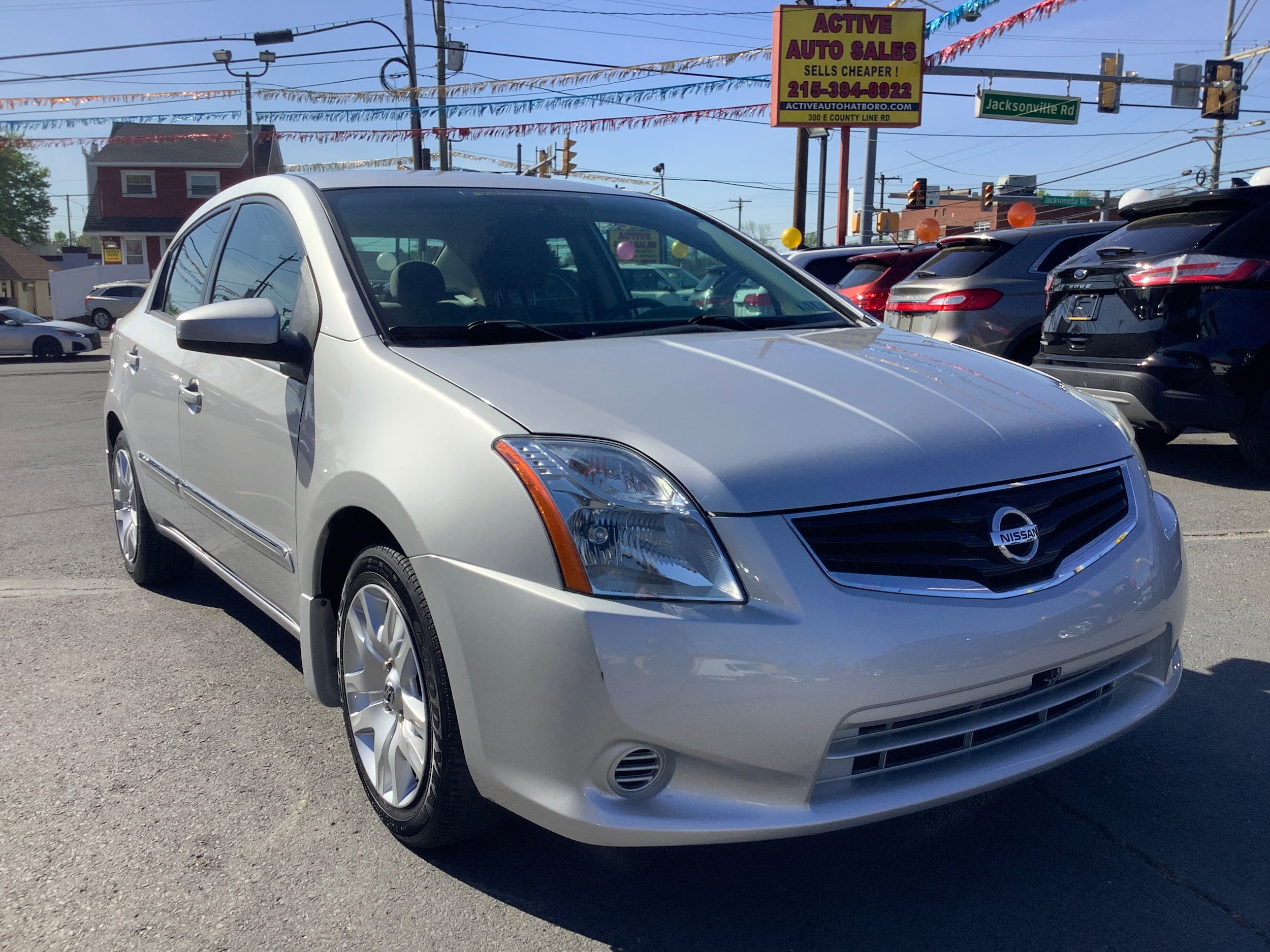 Used 2010 Nissan Sentra 2.0 S w/ Convenience Pkg FWD image 1