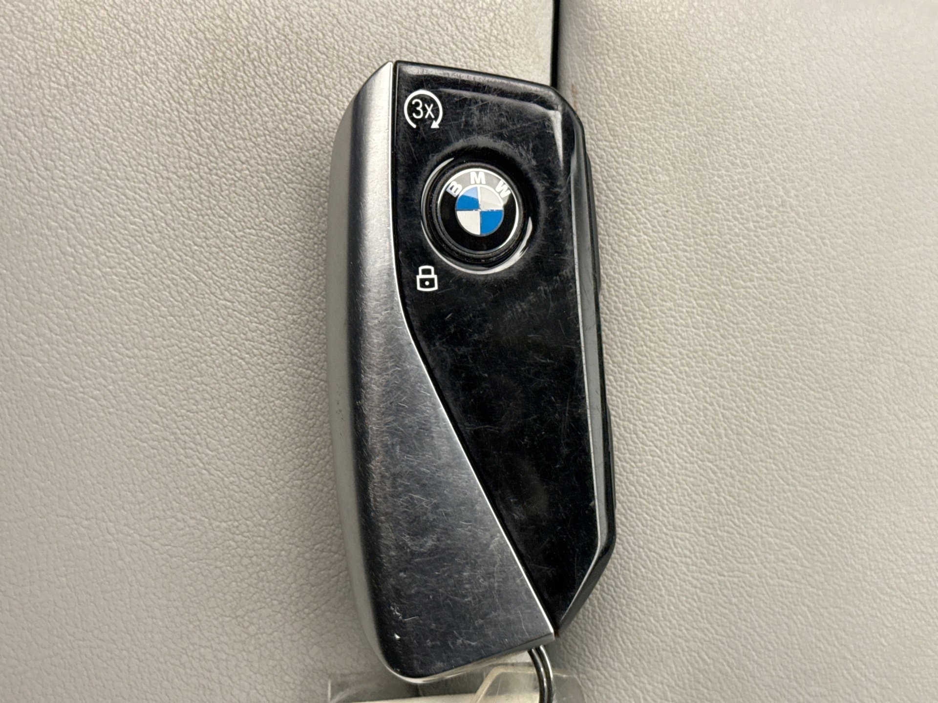 Used 2024 BMW X7 xDrive40i w/ Executive Package image 27