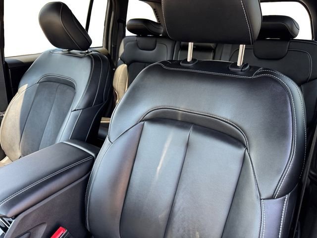 Used 2023 Jeep Grand Cherokee Altitude AWD/4WD image 13