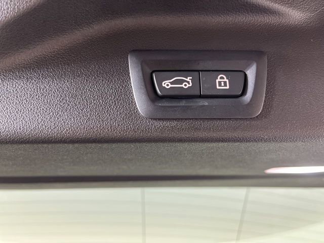 Used 2021 BMW X5 xDrive40i w/ Parking Assistance Package image 48