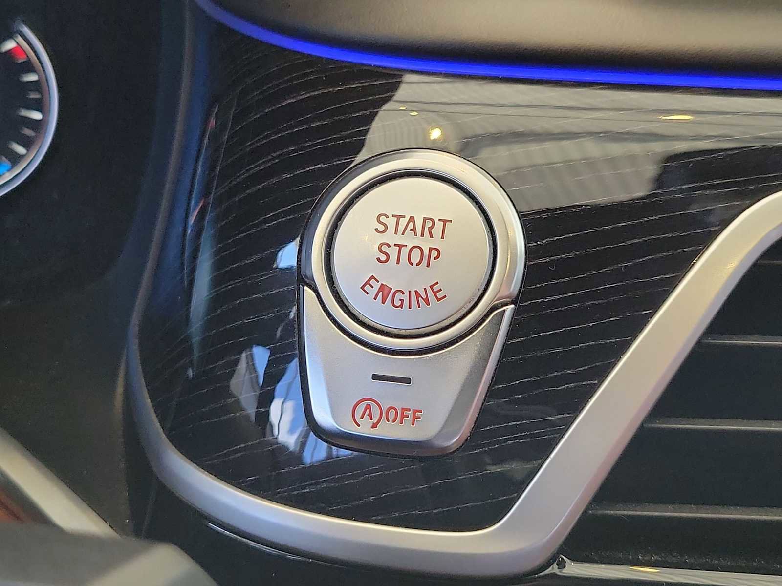Used 2018 BMW M760i xDrive AWD/4WD image 19