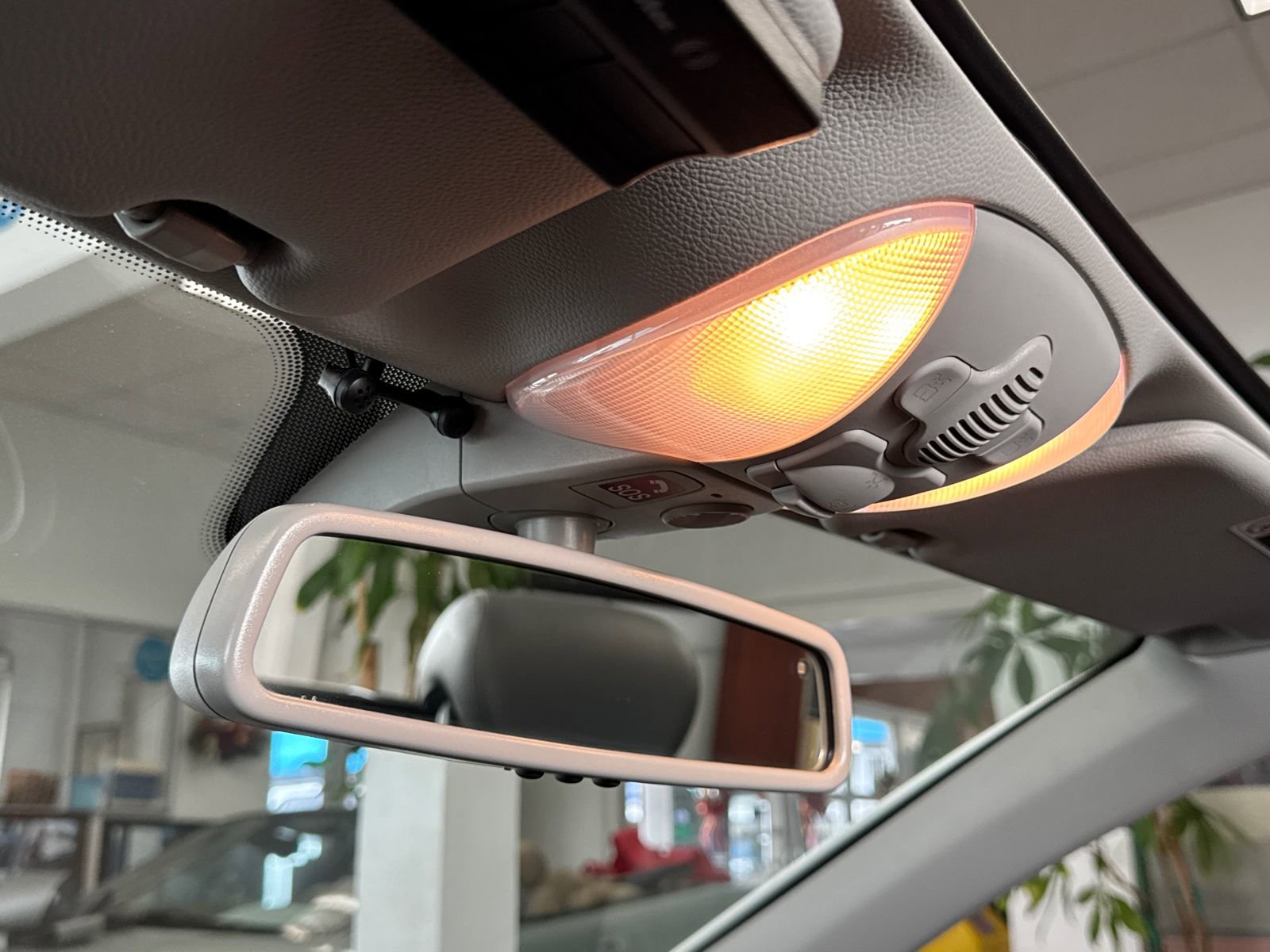 Used 2005 Mercedes-Benz SL 500 image 15