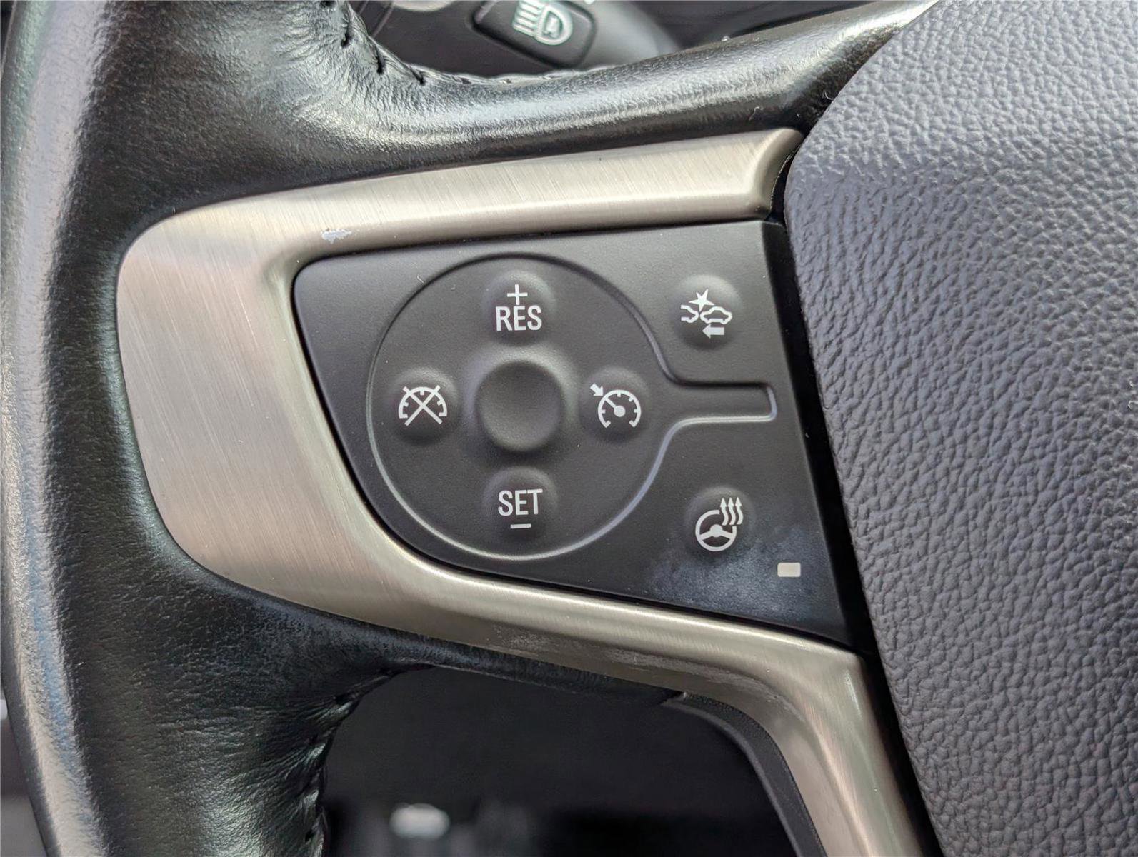 Used 2018 GMC Terrain Denali w/ Comfort Package AWD/4WD image 24