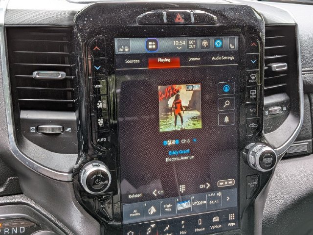 Used 2023 RAM 1500 Laramie AWD/4WD image 23