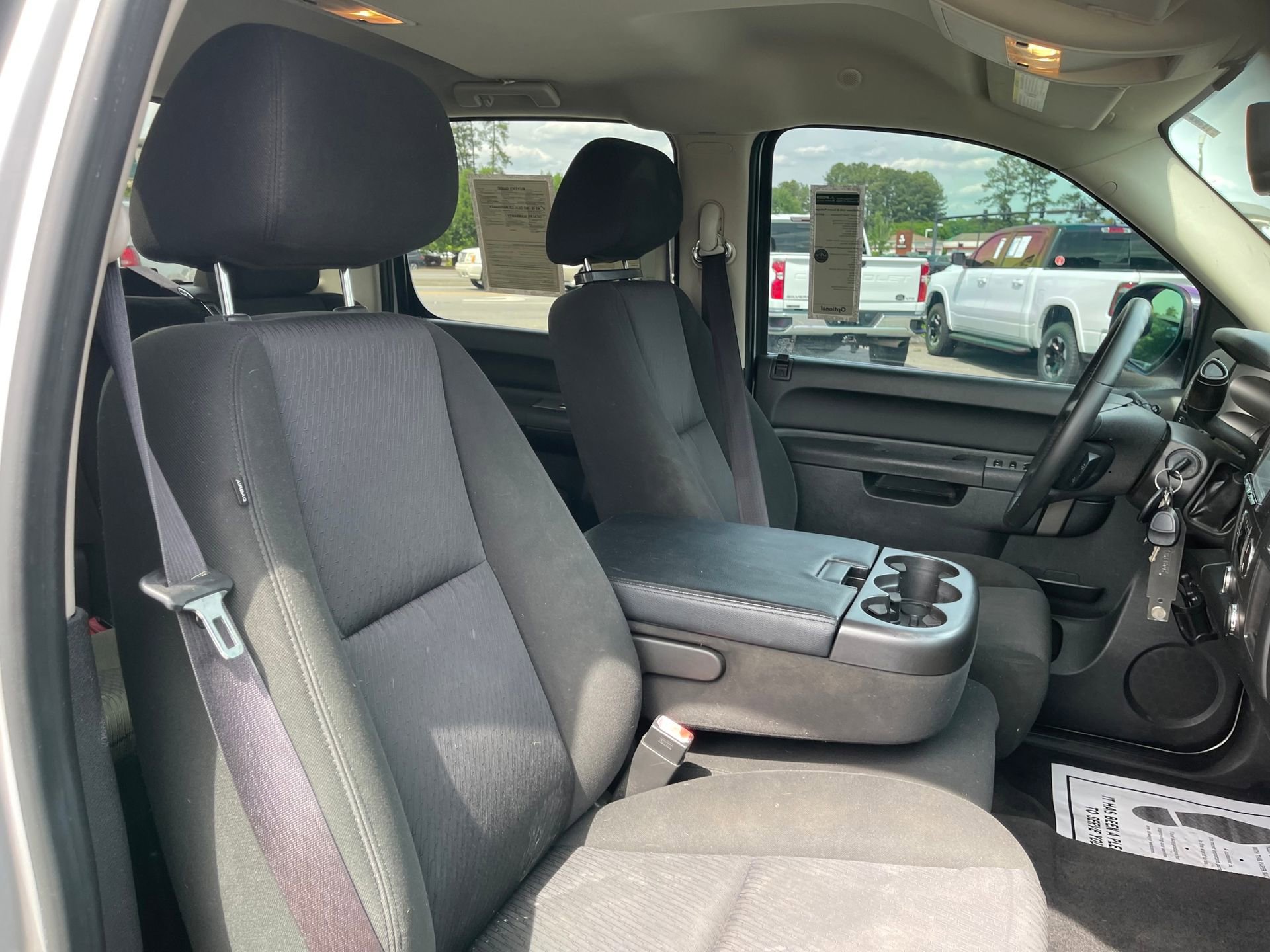 Used 2010 Chevrolet Silverado 1500 LT w/ Regional Value Package image 26