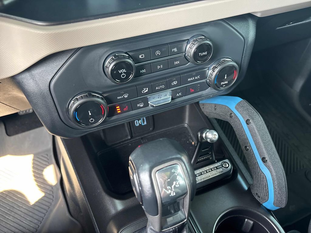 Used 2022 Ford Bronco Wildtrak AWD/4WD image 18