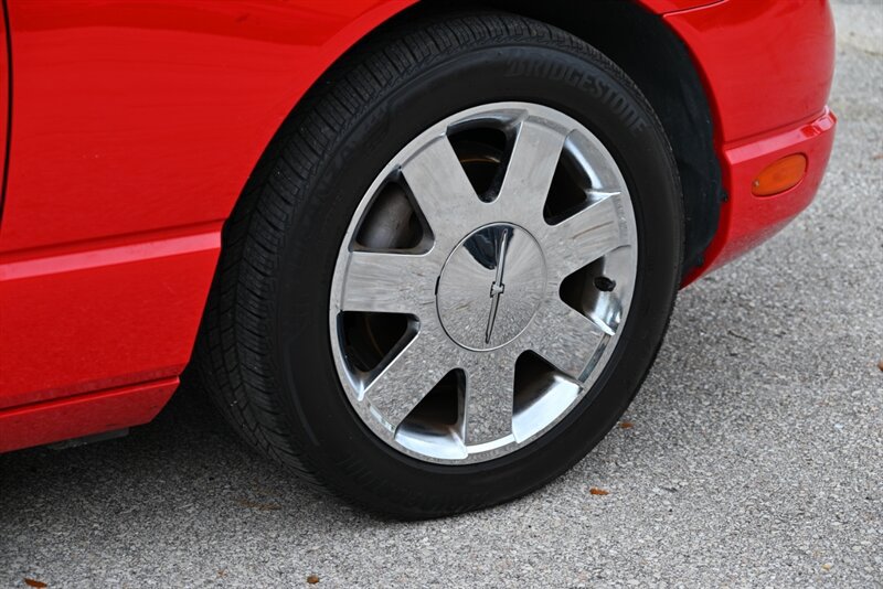 Used 2002 Ford Thunderbird RWD image 14