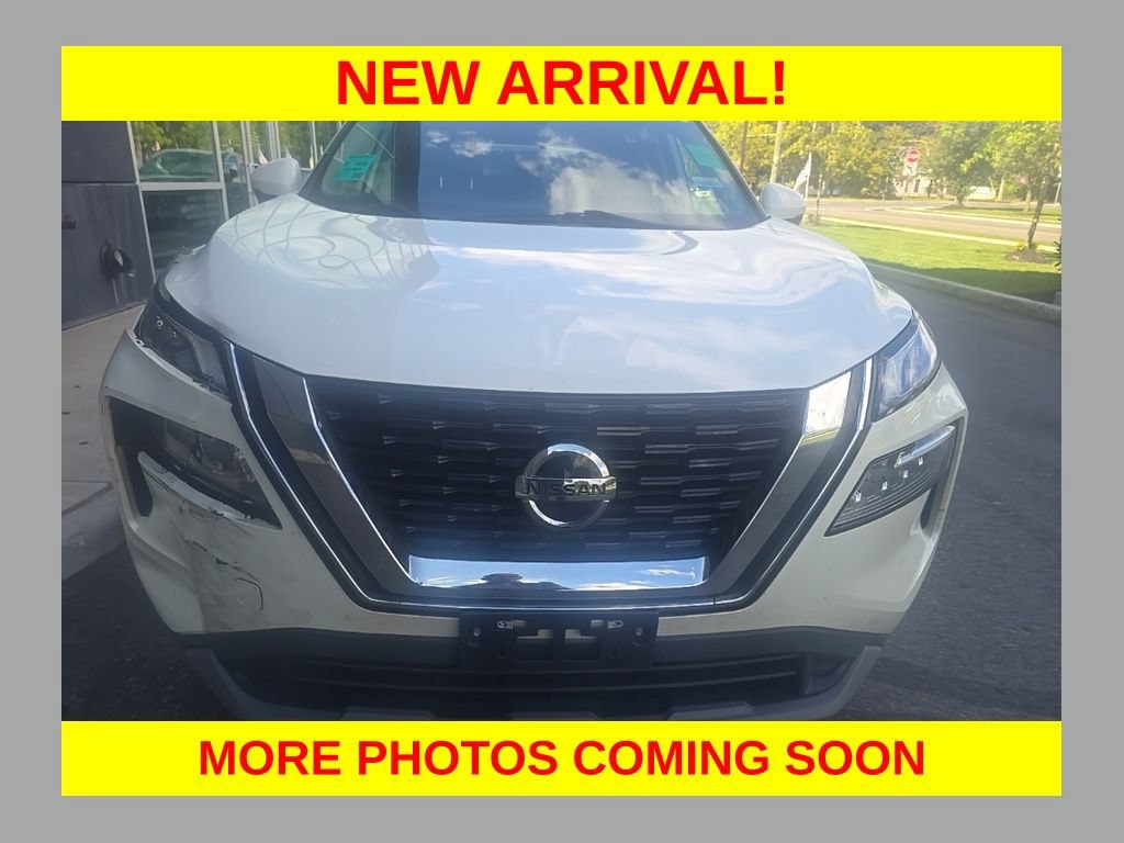 Used 2021 Nissan Rogue SV w/ Premium Package