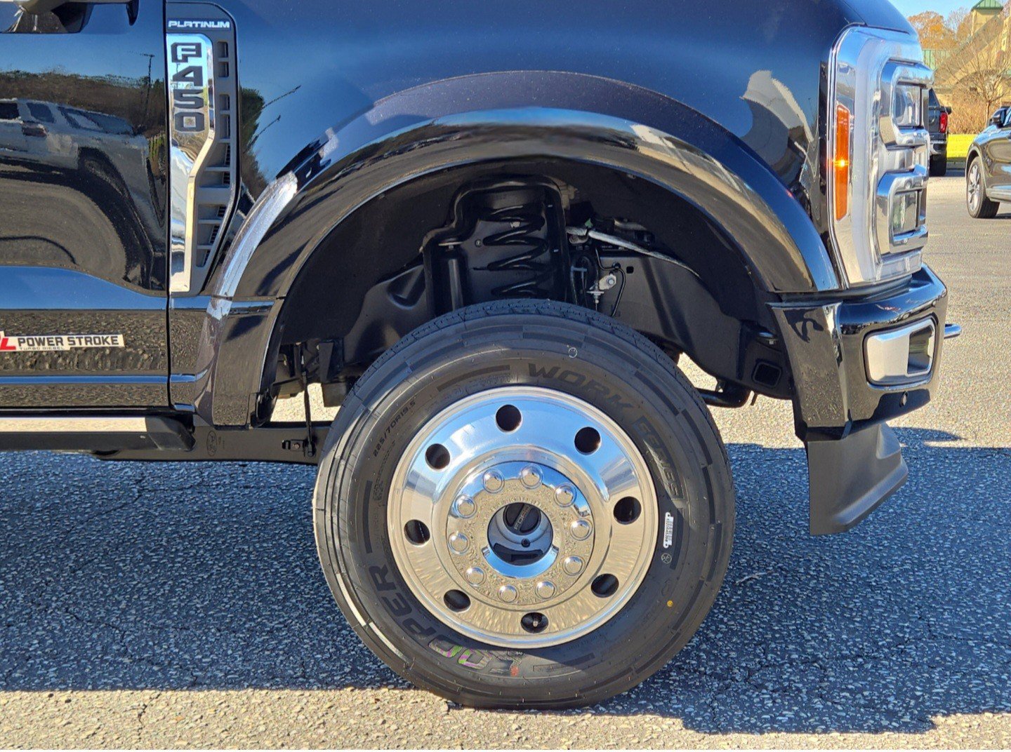 Used 2023 Ford F450 Platinum w/ FX4 Off-Road Package image 11