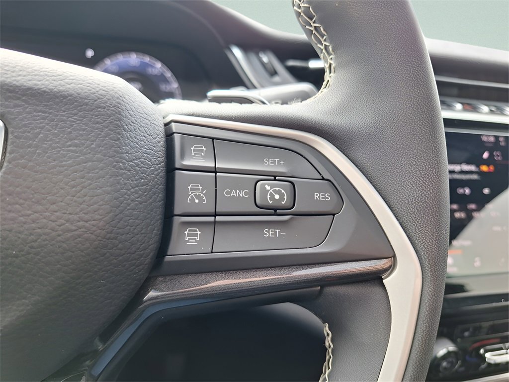 Used 2023 Jeep Grand Cherokee L Altitude image 20