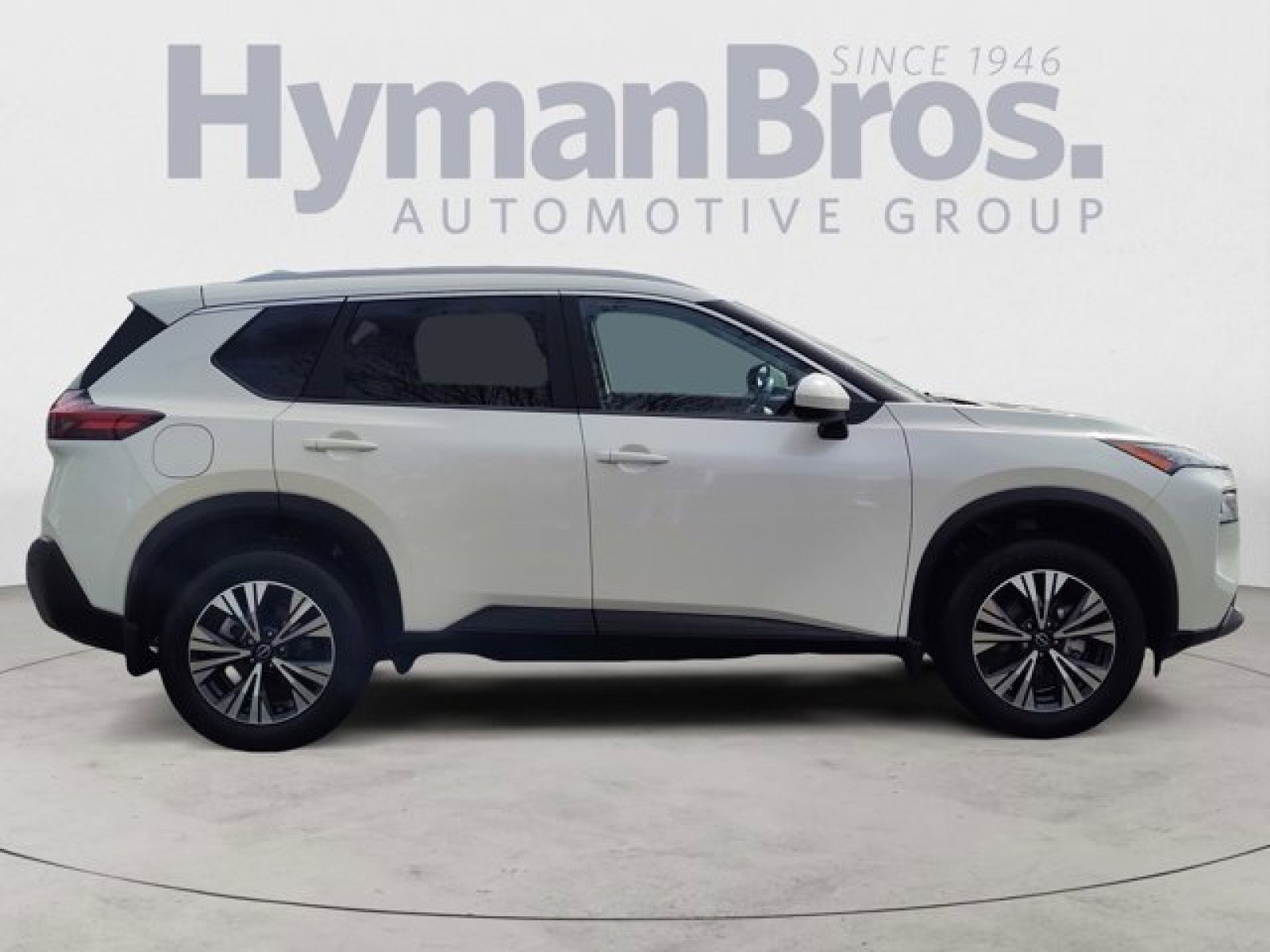 Used 2023 Nissan Rogue SV w/ SV Premium B Package AWD/4WD image 2