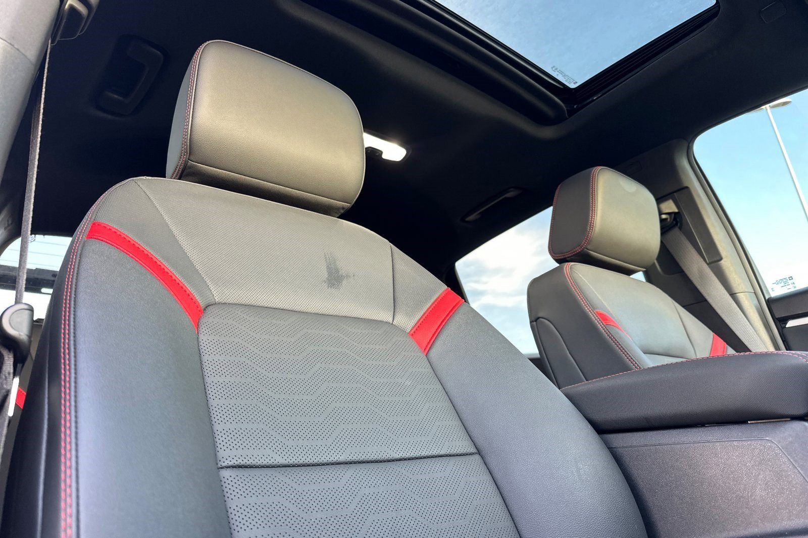 Certified 2024 Chevrolet Colorado Z71 w/ Z71 Convenience Package 2 image 16