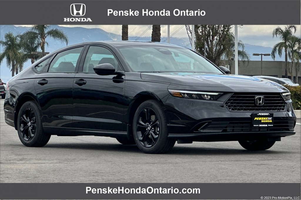 New 2025 Honda Accord SE