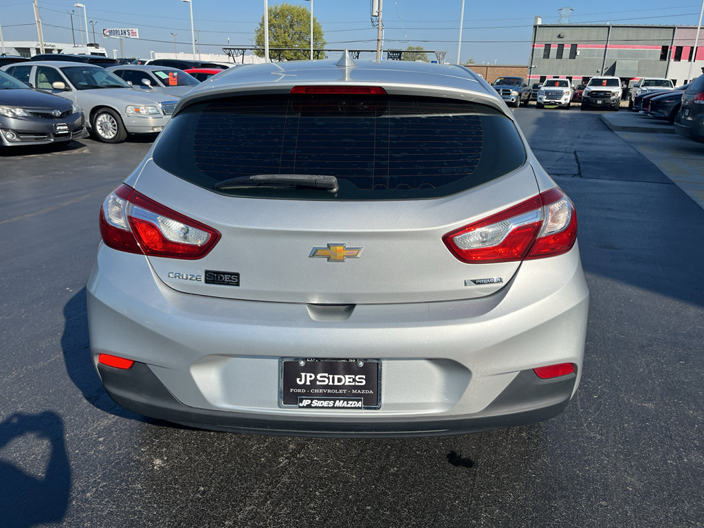 Used 2018 Chevrolet Cruze Premier FWD image 7