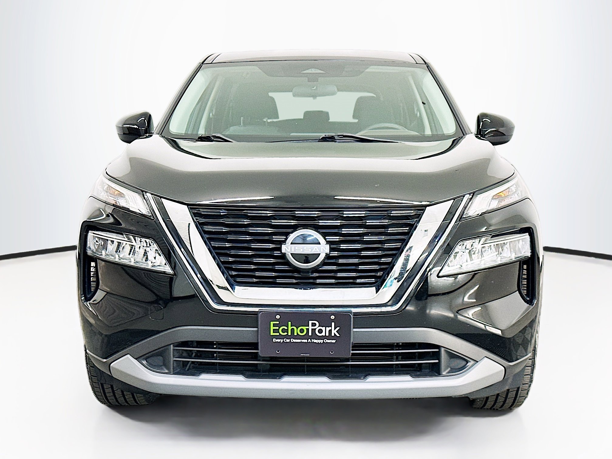 Used 2023 Nissan Rogue SV AWD/4WD image 2