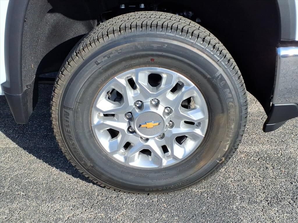 New 2026 Chevrolet Silverado 3500 LT w/ All Star Edition AWD/4WD image 11