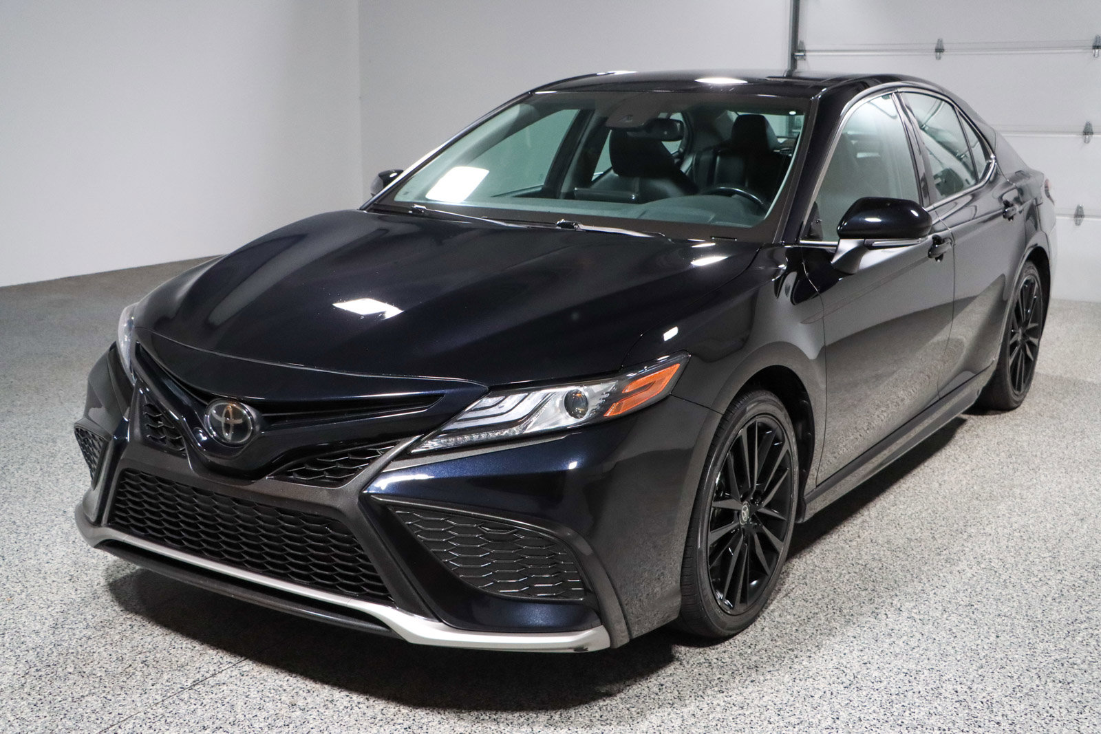 Used 2024 Toyota Camry XSE image 29