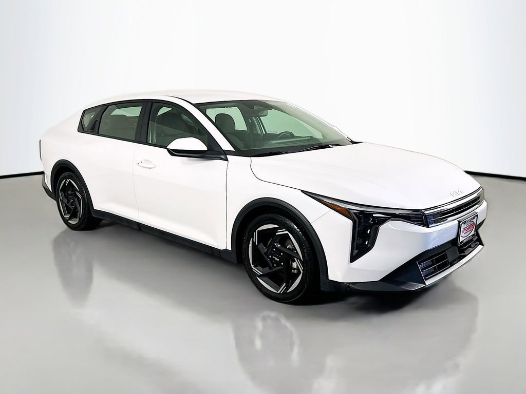 Certified 2025 Kia K4 EX FWD image 13