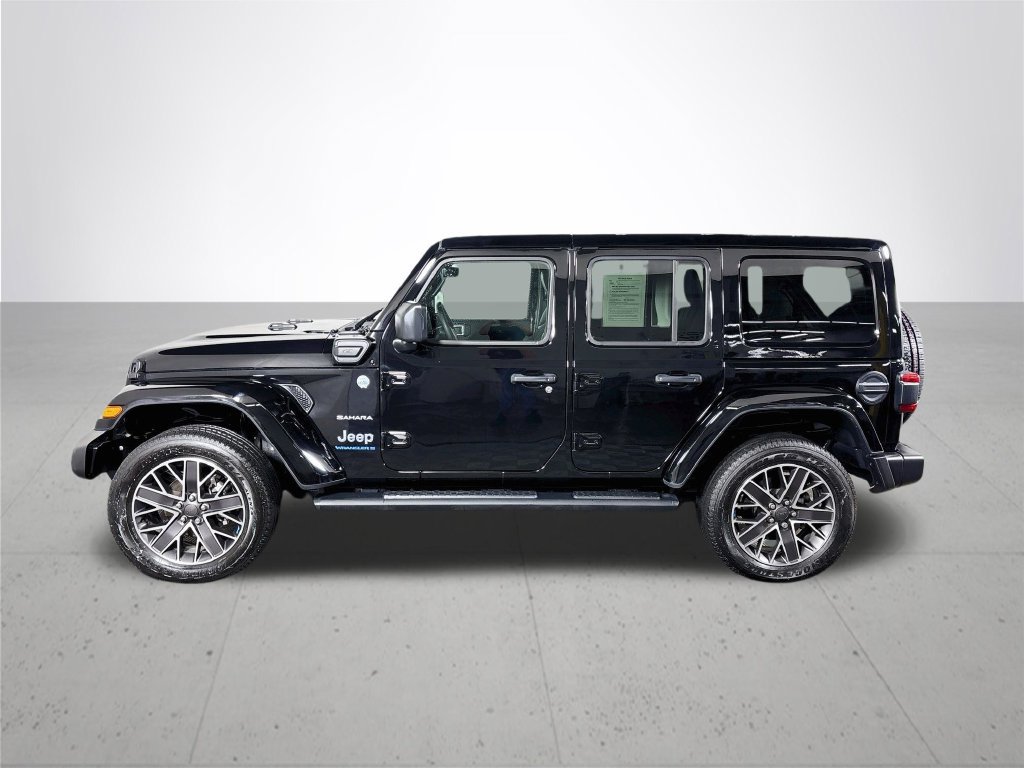 Certified 2023 Jeep Wrangler Unlimited Sahara w/ Cold Weather Group AWD/4WD image 10