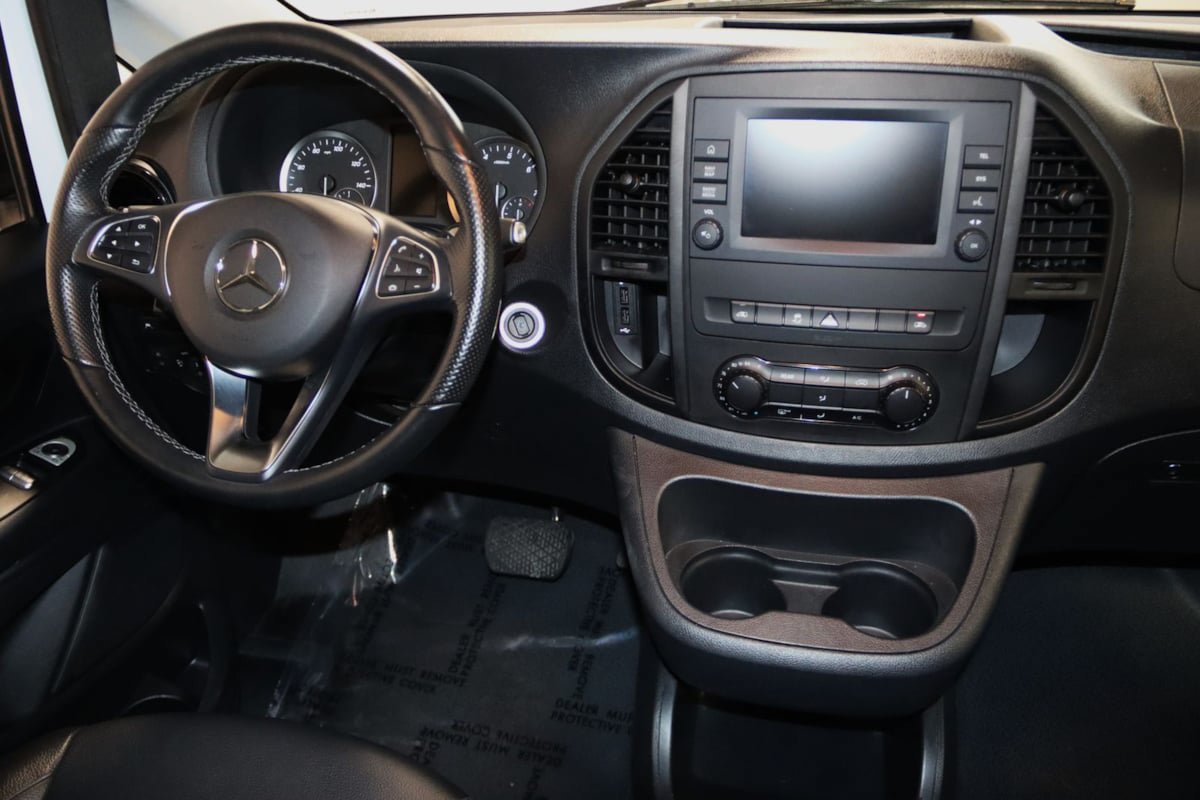 Used 2023 Mercedes-Benz Metris Passenger image 59