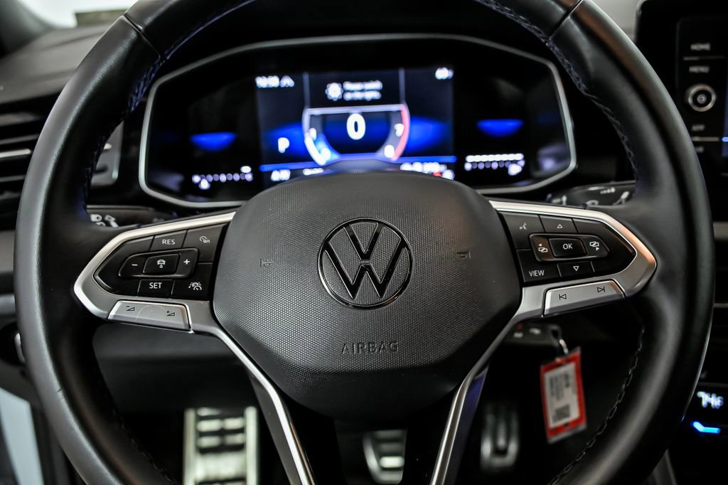Used 2025 Volkswagen Jetta Sport image 16