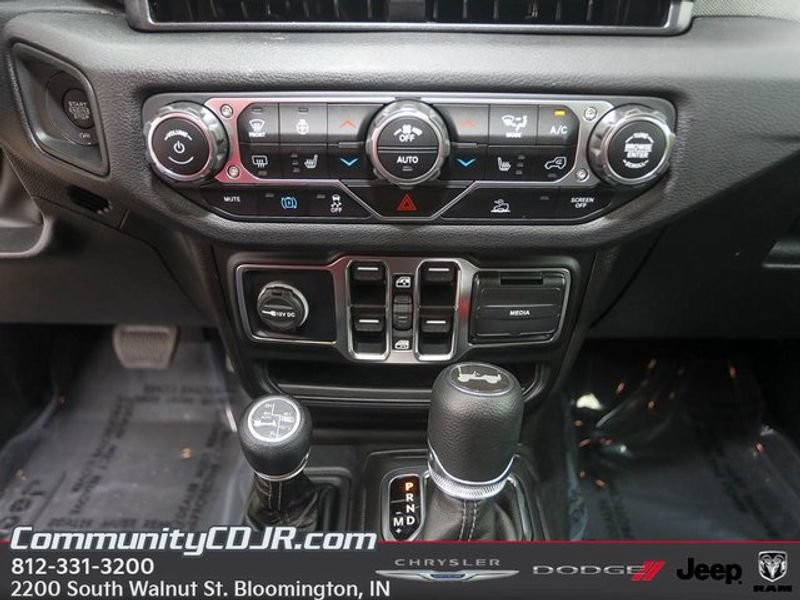 New 2025 Jeep Wrangler Unlimited Sport S 4xe w/ Convenience Group AWD/4WD image 15