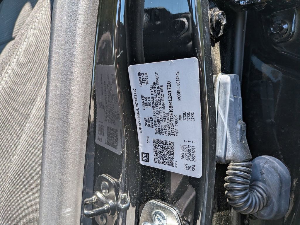 Used 2024 Chevrolet Colorado LT w/ LT Convenience Package II image 31