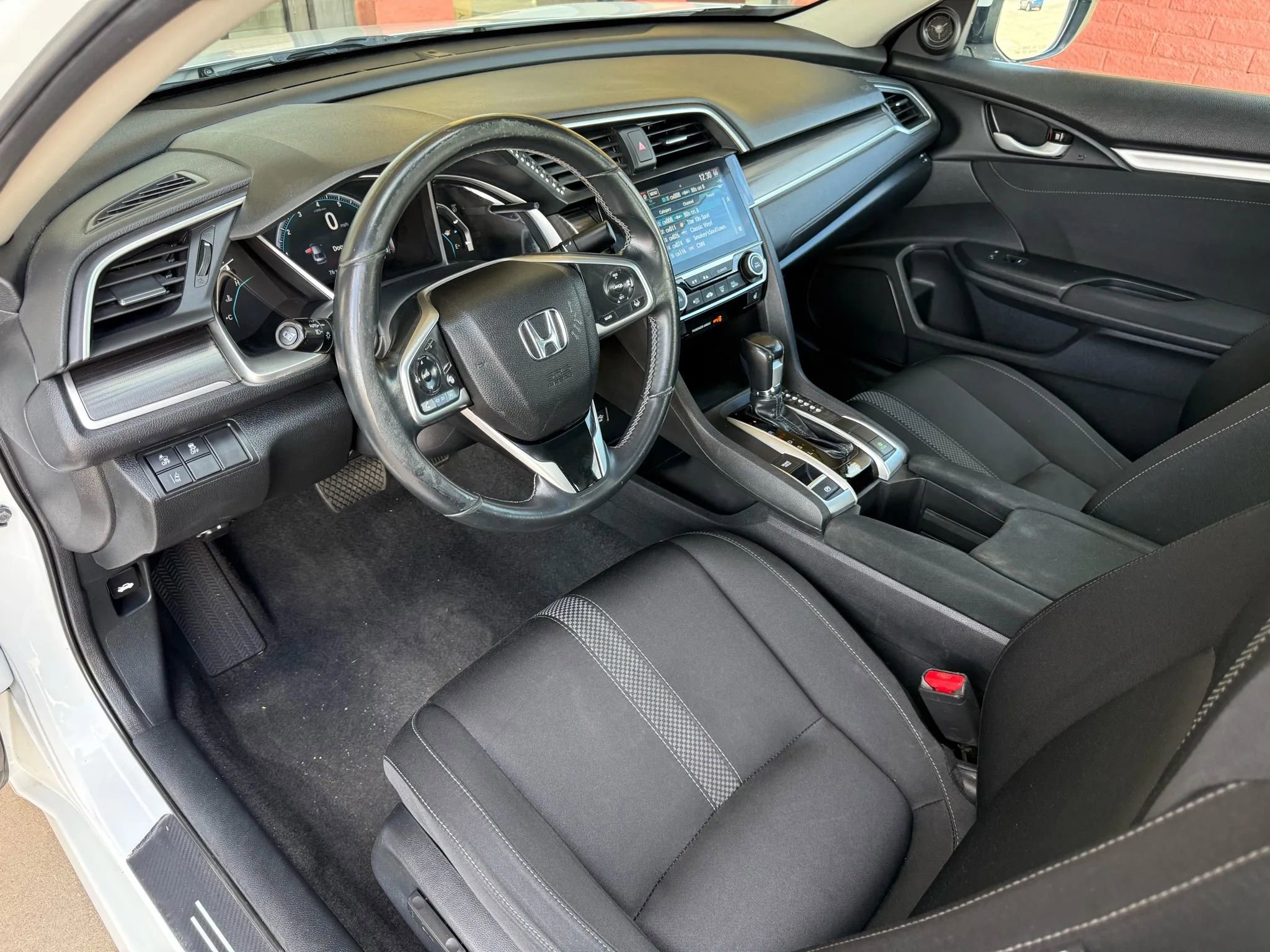Used 2021 Honda Civic EX image 16